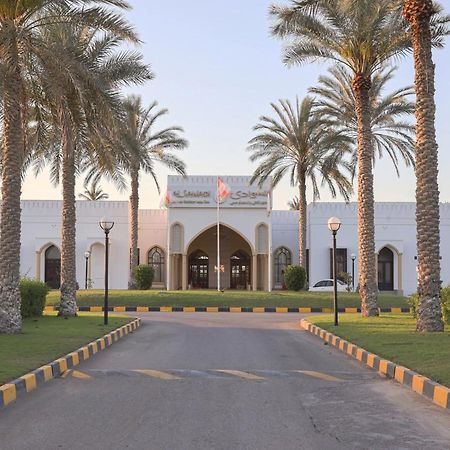 Capital O133 Al Sawadi Beach Resort & Spa Barka Exteriér fotografie