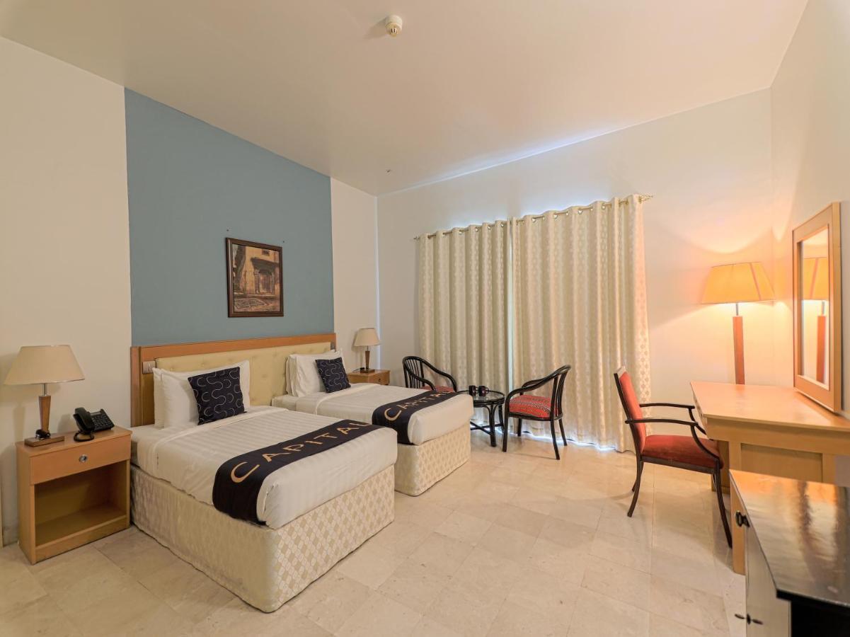 Capital O133 Al Sawadi Beach Resort & Spa Barka Exteriér fotografie
