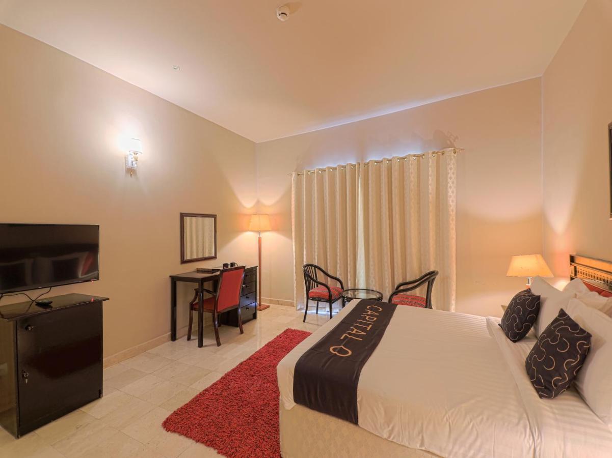 Capital O133 Al Sawadi Beach Resort & Spa Barka Exteriér fotografie